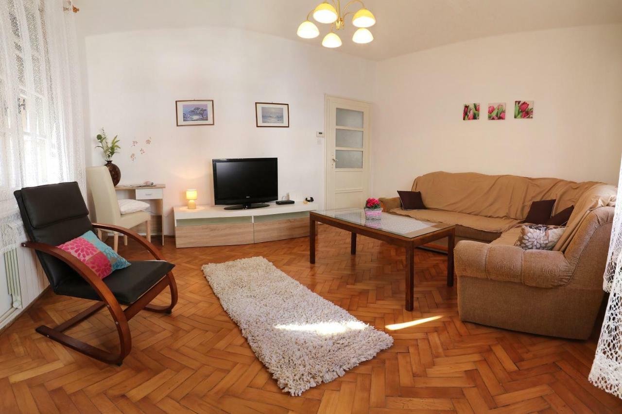 Appartement Arena Festival à Pula Extérieur photo